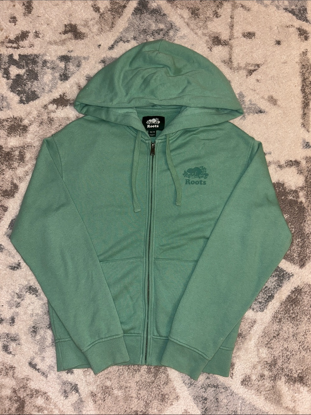 NWOT Roots hoodie
